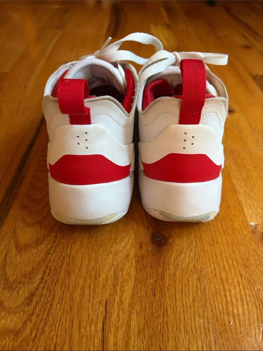 Jordan Luka 1, Fire Red